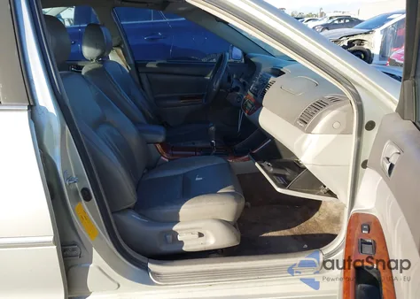 2002 Toyota Camry Xle V6 z USA, uszkodzony, nr VIN JTDBF30K020049275